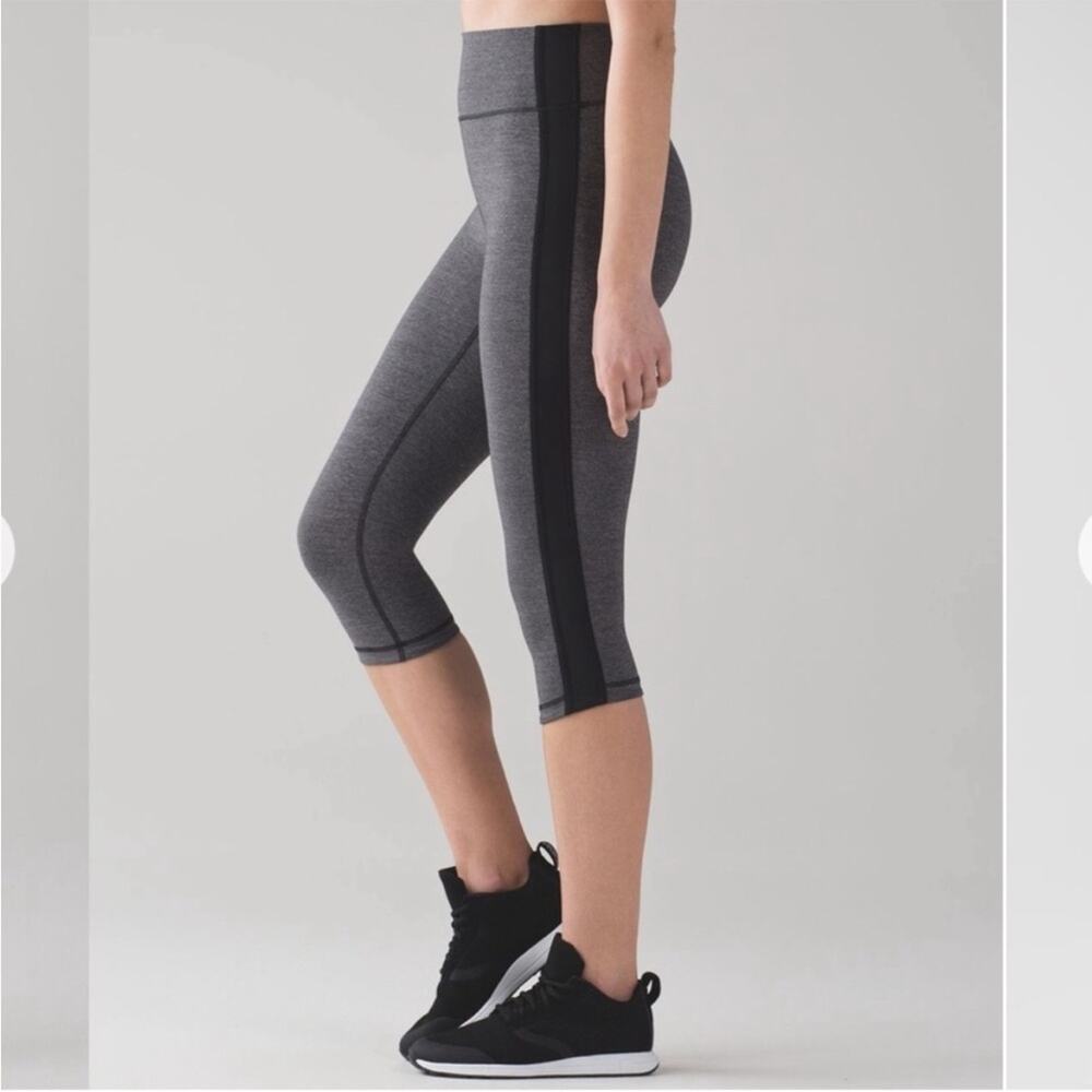 Lululemon Squad Goals Cropped Leggings Heathered Black Gray Yoga Workout Size 6